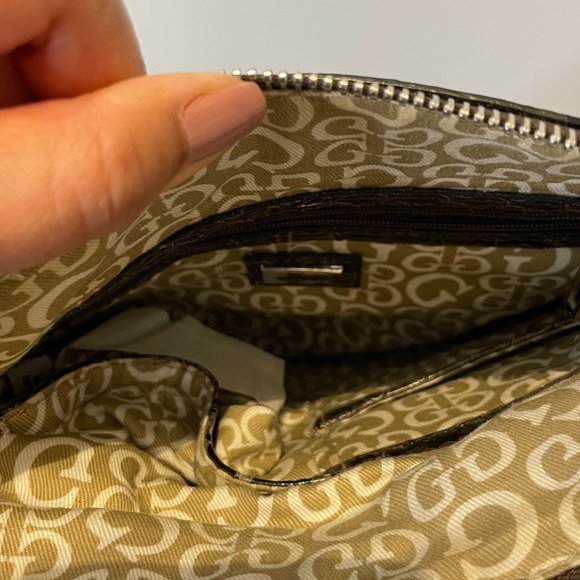 Guess Crossbody Patent Snakeskin Envelope Purse - Picture 5 of 11